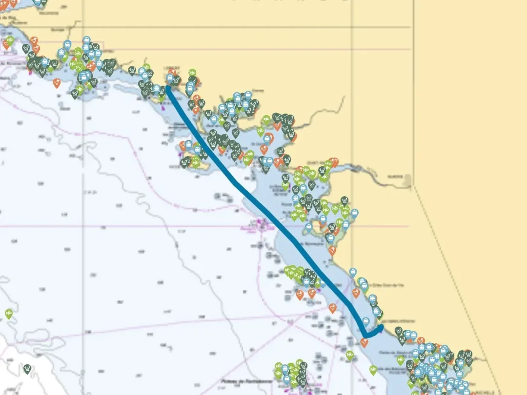 [CONVOYAGE] 🇨🇵 À l'occasion de mon stage à Lorient chez @skawsailing la semaine dernière, j'ai pu convoyer le Mini 6.50 Mingulay avec @jos