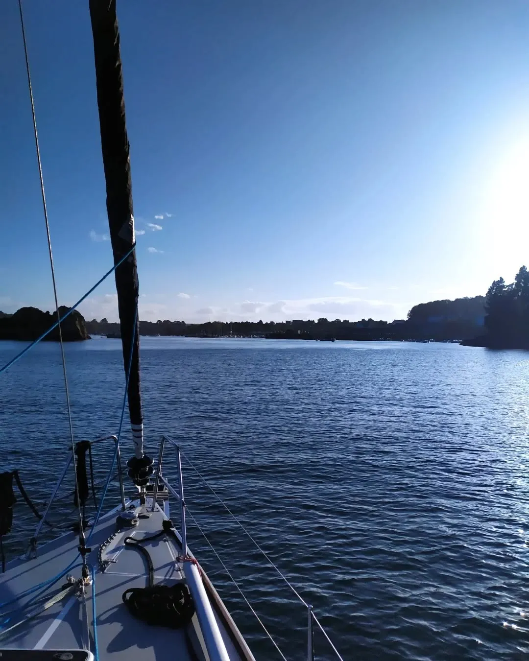 [TRAVERSÉE DE LA MANCHE] La semaine dernière j'ai traversé la manche pour la première fois avec @lesglenans_officiel sur un @rmyachts 1050 !