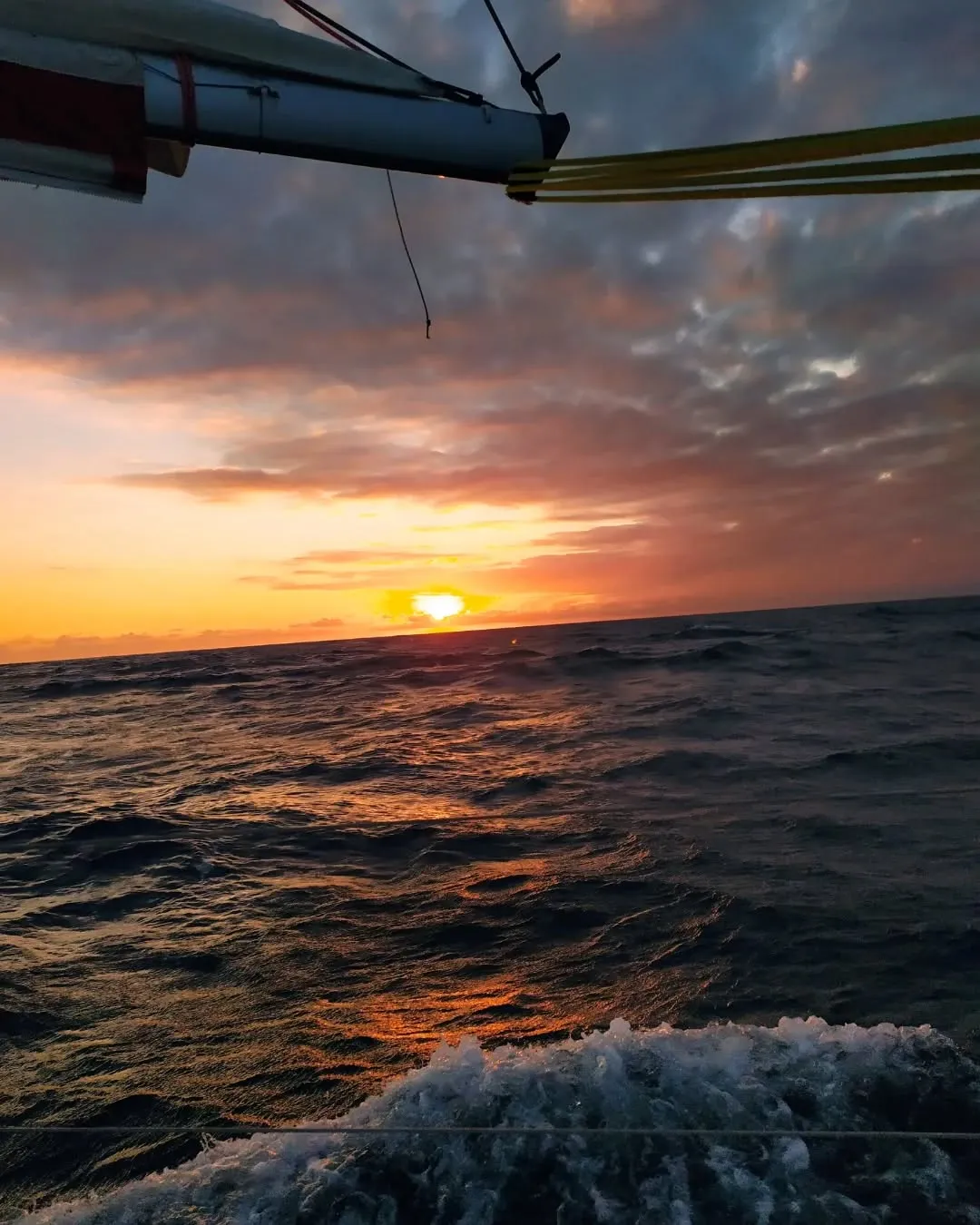[TRAVERSÉE DE LA MANCHE] La semaine dernière j'ai traversé la manche pour la première fois avec @lesglenans_officiel sur un @rmyachts 1050 !