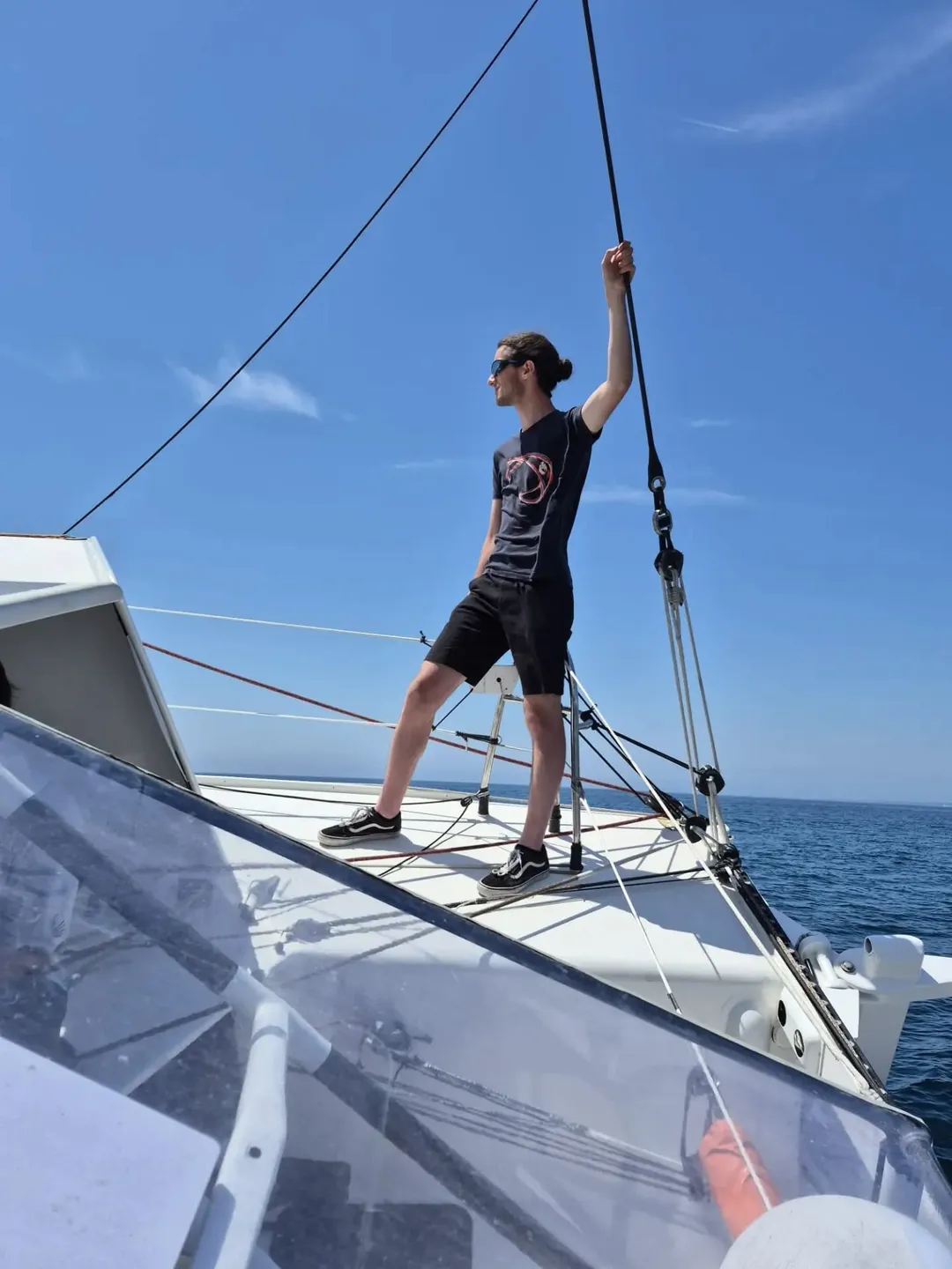 ☀️ SUMMER RECAP 1/3 ☀️ 🇨🇵 J'ai navigué en IMOCA !! Au début de l'été j'ai eu la chance de travailler quelques jours pour @jb.daramy sur so